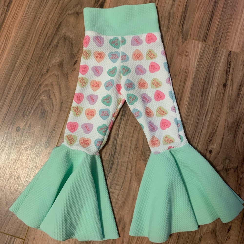 4/$20 Mom made shop - 12-18m Bell bottoms